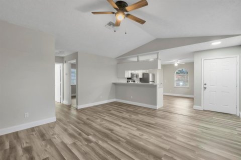 Villa ou maison à vendre à Vero Beach, Floride: 3 chambres, 107.86 m2 № 2431557 - photo 10