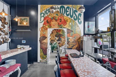 Купить коммерческую недвижимость в Майами, Флорида № 2066329 - фото 7