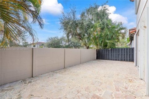 Adosado en alquiler en Miami Lakes, Florida, 3 dormitorios, 187.2 m2 № 1993599 - foto 30