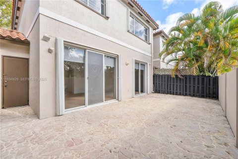 Adosado en alquiler en Miami Lakes, Florida, 3 dormitorios, 187.2 m2 № 1993599 - foto 28