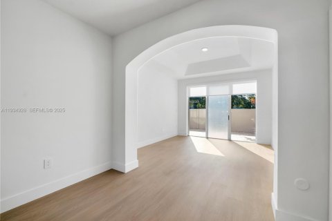 Adosado en alquiler en Miami Lakes, Florida, 3 dormitorios, 187.2 m2 № 1993599 - foto 6