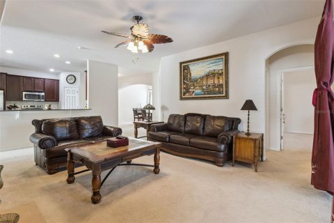 Casa en venta en Mount Dora, Florida, 4 dormitorios, 214.33 m2 № 2208222 - foto 8