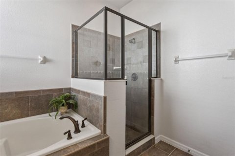 Casa en venta en Mount Dora, Florida, 4 dormitorios, 214.33 m2 № 2208222 - foto 12