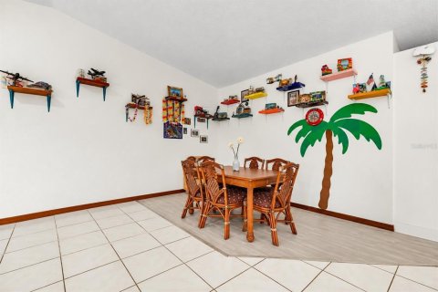 Villa ou maison à vendre à Port Charlotte, Floride: 4 chambres, 481.05 m2 № 2425208 - photo 15