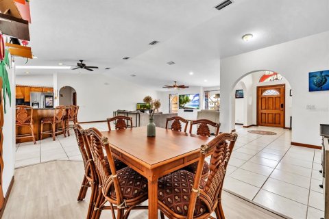Villa ou maison à vendre à Port Charlotte, Floride: 4 chambres, 481.05 m2 № 2425208 - photo 14
