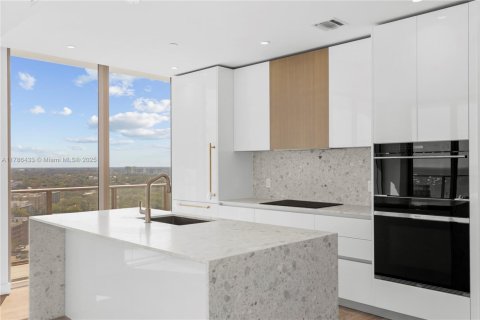 Condominio en venta en Miami, Florida, 3 dormitorios, 171.03 m2 № 1701798 - foto 4