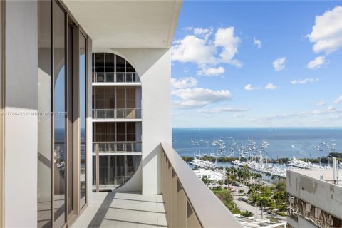 Condominio en venta en Miami, Florida, 3 dormitorios, 171.03 m2 № 1701798 - foto 29