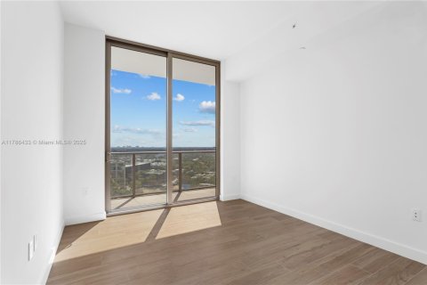 Condominio en venta en Miami, Florida, 3 dormitorios, 171.03 m2 № 1701798 - foto 19