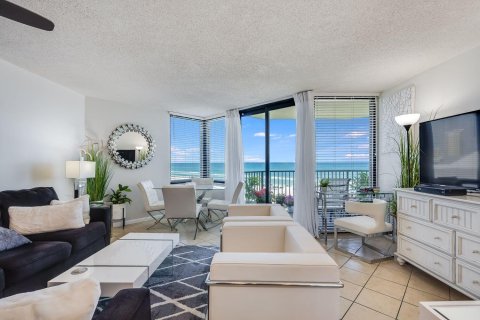Condominio en venta en Panama City Beach, Florida, 1 dormitorio, 56.58 m2 № 564553 - foto 1