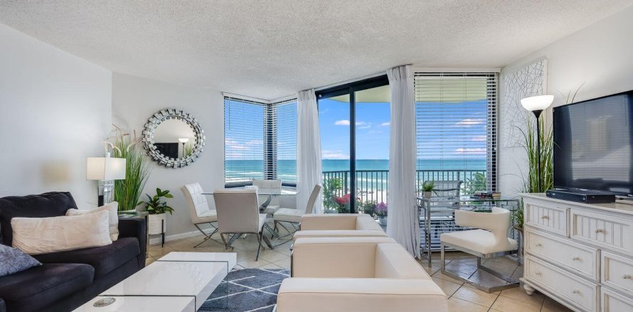 Condominio en Panama City Beach, Florida, 1 dormitorio  № 564553