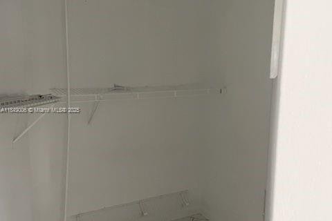 Снять в аренду кондоминиум в Майами, Флорида 2 спальни, 108.7м2, № 1850605 - фото 8