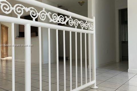 Снять в аренду кондоминиум в Майами, Флорида 2 спальни, 108.7м2, № 1850605 - фото 2