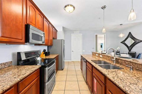 Condo in Orlando, Florida, 3 bedrooms  № 2383575 - photo 7