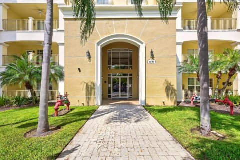 Condo in Orlando, Florida, 3 bedrooms № 2383575