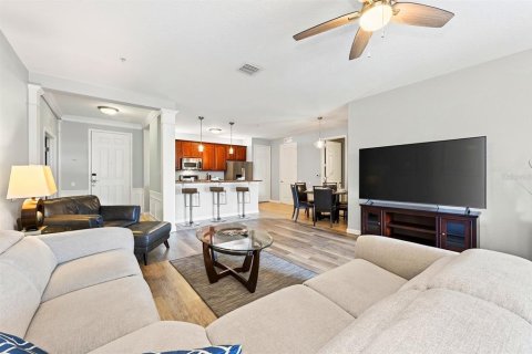 Condo in Orlando, Florida, 3 bedrooms  № 2383575 - photo 13