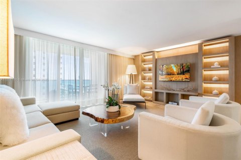 Condo in Miami Beach, Florida, 2 bedrooms  № 2022977