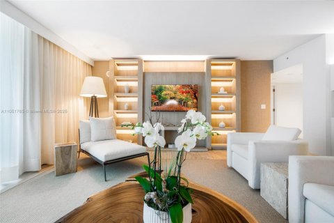 Condo in Miami Beach, Florida, 2 bedrooms  № 2022977 - photo 5