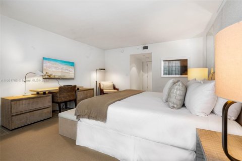 Condo in Miami Beach, Florida, 2 bedrooms  № 2022977 - photo 14