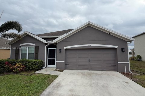 Casa en venta en St. Lucie, Florida, 4 dormitorios, 179.67 m2 № 2011125 - foto 2
