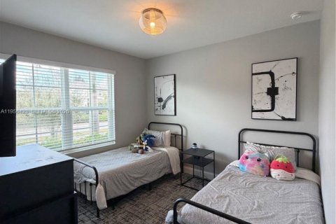 Casa en venta en St. Lucie, Florida, 4 dormitorios, 179.67 m2 № 2011125 - foto 14