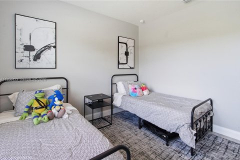 House in St. Lucie, Florida 4 bedrooms, 179.67 sq.m. № 2011125 - photo 17