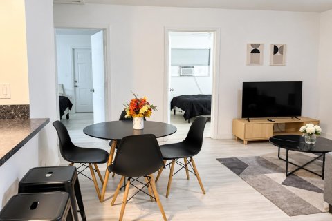 Touwnhouse à louer à Fort Lauderdale, Floride: 2 chambres, 65.03 m2 № 2397830 - photo 4