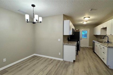 Condominio en venta en Tavares, Florida, 2 dormitorios, 105.91 m2 № 1883349 - foto 8