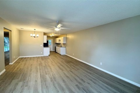 Condominio en venta en Tavares, Florida, 2 dormitorios, 105.91 m2 № 1883349 - foto 5