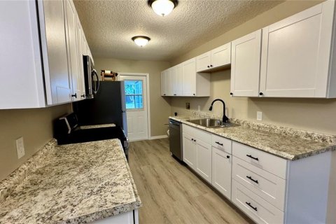 Condominio en venta en Tavares, Florida, 2 dormitorios, 105.91 m2 № 1883349 - foto 12