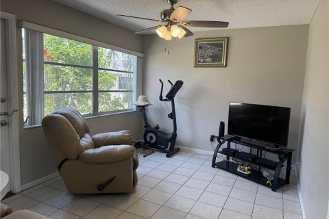Condominio en venta en Pinellas Park, Florida, 2 dormitorios, 103.03 m2 № 2229420 - foto 7