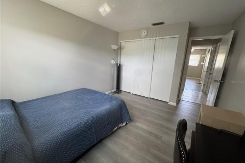 Condominio en venta en Pinellas Park, Florida, 2 dormitorios, 103.03 m2 № 2229420 - foto 13