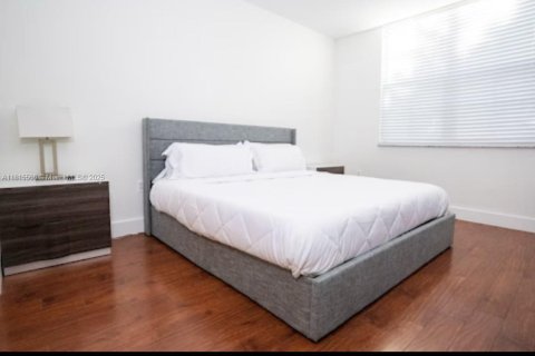 Condominio en alquiler en Aventura, Florida, 2 dormitorios № 2059850 - foto 13