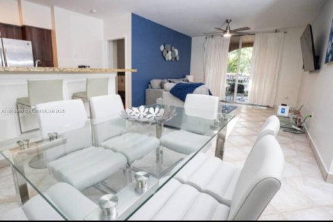 Condominio en alquiler en Aventura, Florida, 2 dormitorios № 2059850 - foto 6