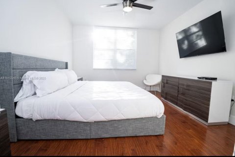 Condominio en alquiler en Aventura, Florida, 2 dormitorios № 2059850 - foto 10