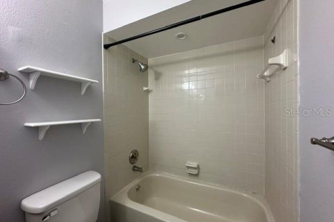 Condo in Clearwater, Florida, 2 bedrooms  № 2388716 - photo 21