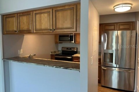 Condo in Clearwater, Florida, 2 bedrooms  № 2388716 - photo 10