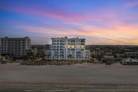 Condo in Clearwater, Florida, 2 bedrooms  № 1581166 - photo 2