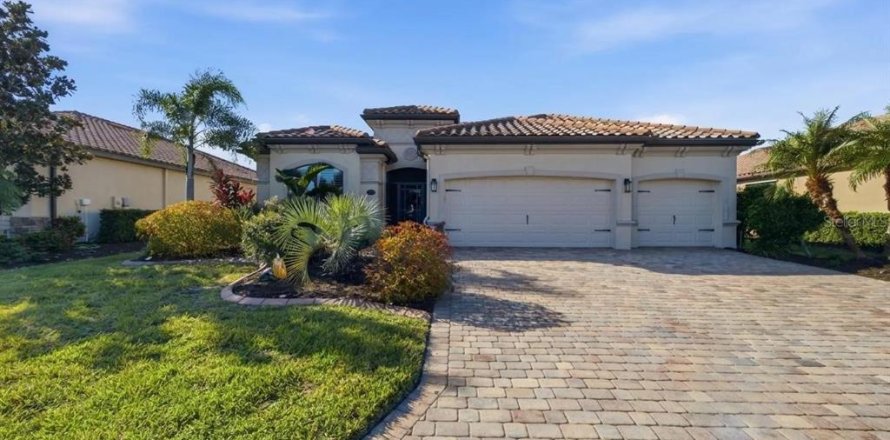 Villa ou maison à Bradenton, Floride 4 chambres, 210.7 m2 № 2430588