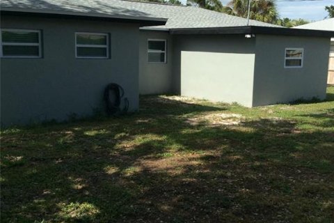 House in Bradenton, Florida 3 bedrooms, 97.73 sq.m. № 1832858 - photo 12