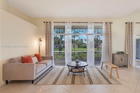House in Greenacres, Florida 3 bedrooms, 222.32 sq.m. № 1836346 - photo 10