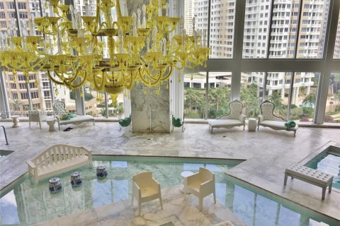 Condominio en alquiler en Miami, Florida, 2 dormitorios, 94.02 m2 № 2009853 - foto 14