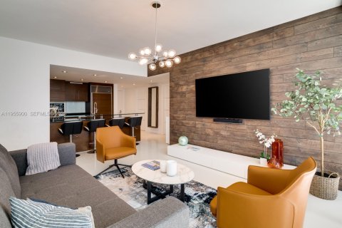 Condominio en alquiler en Miami, Florida, 2 dormitorios, 94.02 m2 № 2009853 - foto 2