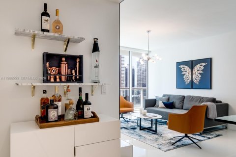 Condominio en alquiler en Miami, Florida, 2 dormitorios, 94.02 m2 № 2009853 - foto 5