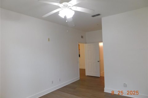 Condominio en alquiler en Orlando, Florida, 3 dormitorios, 130.81 m2 № 1904445 - foto 28
