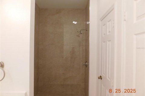 Condominio en alquiler en Orlando, Florida, 3 dormitorios, 130.81 m2 № 1904445 - foto 17