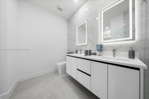 Villa ou maison à vendre à Lehigh Acres, Floride: 1 pièce № 1972735 - photo 17