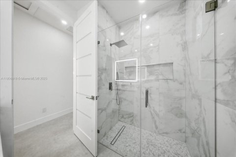 Villa ou maison à vendre à Lehigh Acres, Floride: 1 pièce № 1972735 - photo 20