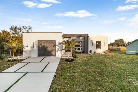 Villa ou maison à vendre à Lehigh Acres, Floride: 1 pièce № 1972735 - photo 30