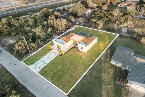 Villa ou maison à vendre à Lehigh Acres, Floride: 1 pièce № 1972735 - photo 27