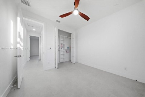 Villa ou maison à vendre à Lehigh Acres, Floride: 1 pièce № 1972735 - photo 21